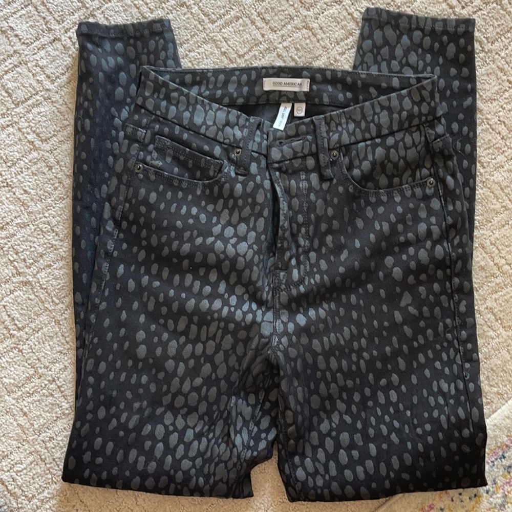 Good American “Good Legs Crop”